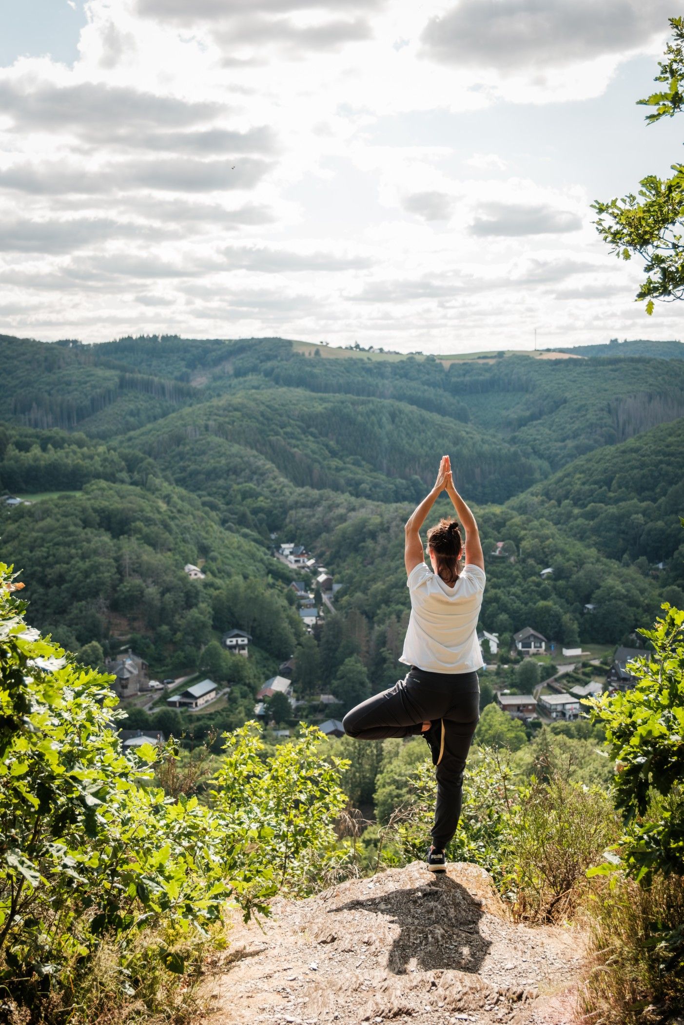 Yoga in het bos